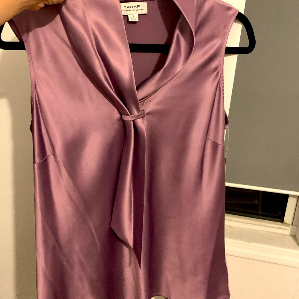 Tahari woven top - lavender, NWT
